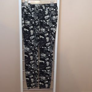 True Freedom Black and White Floral Print Junior Size Jeans